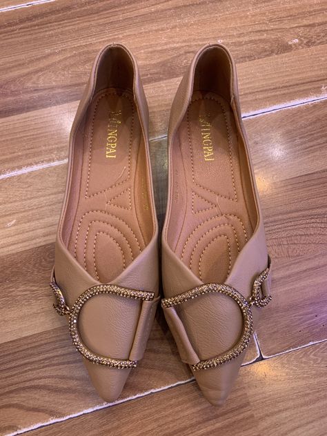 Love my flats. #balletflats #shoes #flats #cuteflats Bellies For Women Footwear, Emblem Embroidery, Fancy Heels, Women Casual Flats, Women Footwear, Fashion Shoes Heels, White High Heels, Cute Flats, Stunning Shoes