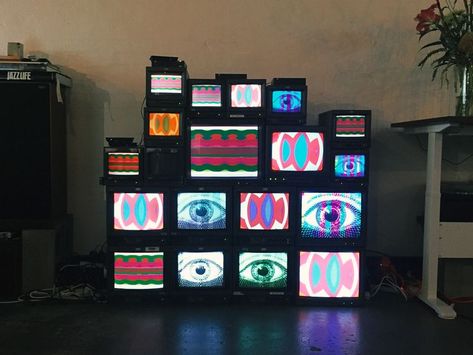 Aquarius Aesthetic, Crt Tv, Tv Display, Display Wall, Projection Mapping, Glitch Art, Retro Futurism, Stage Design, Tv Wall