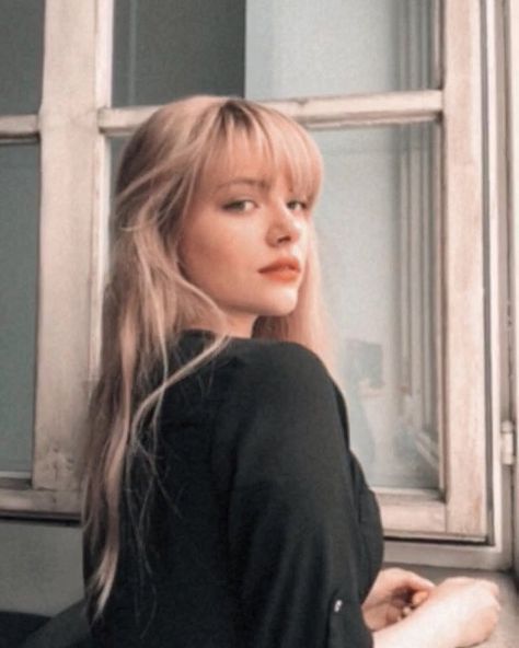 Instagram post by Anika Braun • Jun 28, 2017 at 6:46pm UTC Fete Emo, Side Bangs Hairstyles, Grunge Hair, Hairstyles With Bangs, Pretty Hairstyles, Hair Looks, Hair Goals, Hair Trends, New Hair