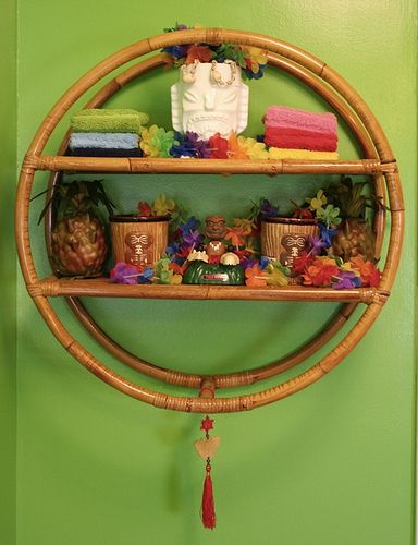 Tiki bathroom... cute shelf for hand towels, and other bathroom items Tiki Bathroom, Tiki Pinup, Light Furniture, Tiki Style, Tiki Bar Decor, Tiki Decor, Tiki Mugs, Hanging Beds, Tropical Bathroom