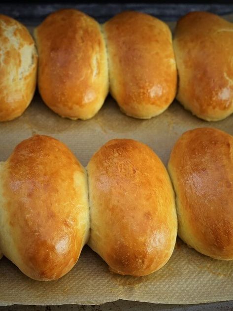 Homemade Hot Dog Buns Soft Hot Dog Buns, Hot Dog Bun Recipe, Kamut Bread, Homemade Hot Dog Buns, Hot Dog Buns Recipe, Homemade Hot Dogs, Hot Dog Bun, Butter Milk, Bun Recipe