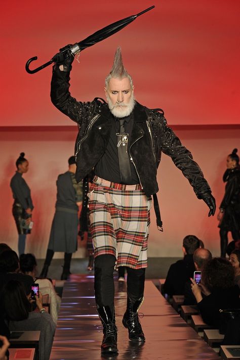 Jean Paul Gaultier RTW Fall 2014 - Slideshow - Runway, Fashion Week, Fashion Shows, Reviews and Fashion Images - WWD.com Traditional Goth, God Save The Queen, French Fashion Designers, Estilo Punk, Sharp Dressed Man, Fashion Images, Paul Gaultier, Fall 2014, Jean Paul Gaultier