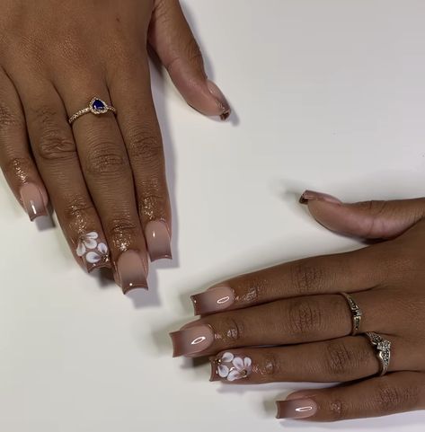 Fall Nails Dark Skin, Fall Nails Dark, Nails Dark Skin, Nail Aesthetic, Brown Acrylic Nails, Nails Dark, Colored Acrylic Nails, Girly Acrylic Nails, Cute Acrylic Nail Designs