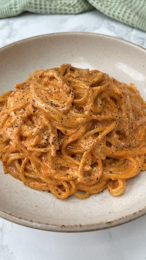 Spicy Nduja Pasta Nduja Recipe, Spicy Pasta Recipes, Easy Suppers, Spicy Pasta, Vodka Pasta, Pasta Italiana, Butter Pasta, Meatless Main Dishes, Desert Island