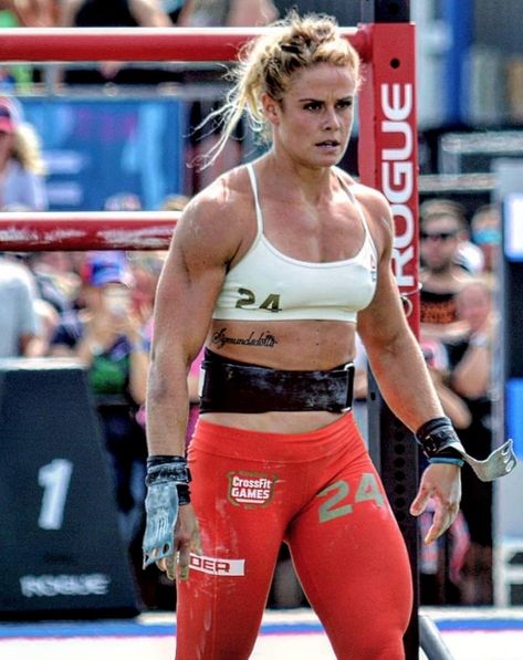 Sara Sigmundsdottir, Weight Lifters, Ladies Fitness, Jane Foster, Buff Women, Insanity Workout, Crossfit Women, Female Muscle, Crossfit Girls