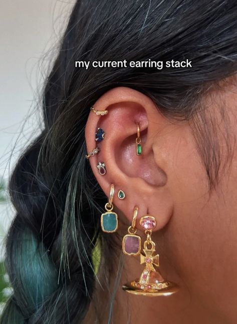 Gold Piercings Ear, Gold Piercings, Piercings Ear, Dope Jewelry Accessories, Earring Stack, Cool Ear Piercings, Pretty Ear Piercings, Cute Ear Piercings, Body Jewelry Piercing