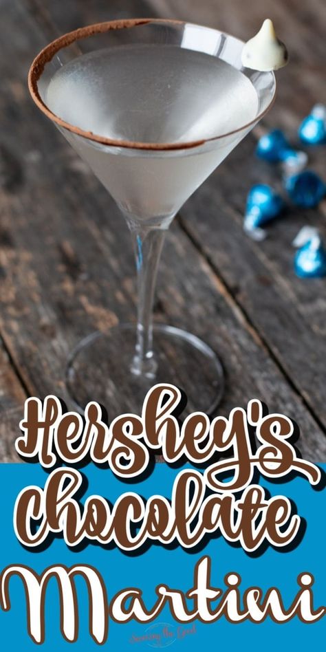 White Chocolate Martini Recipe, Martini Recipes Easy, White Chocolate Martini, Christmas Beverages, Chocolate Martini Recipe, Martini Recipes Vodka, Hotel Chocolate, Chocolate Vodka, Drink Recipies