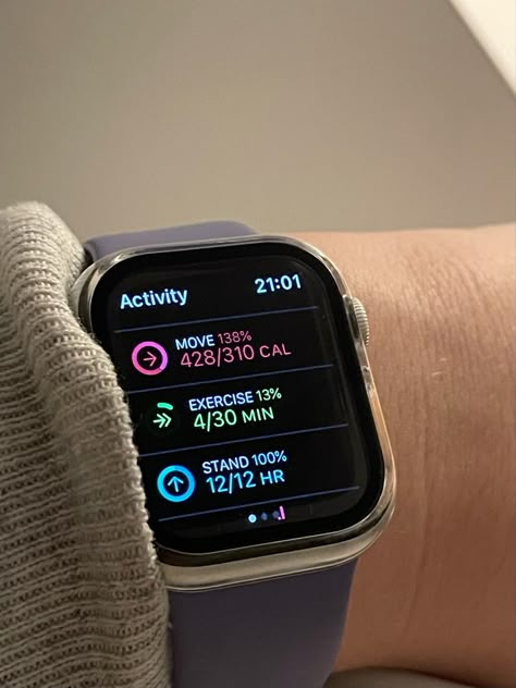 Apple Watch Vision Board, Fitness Watch Aesthetic, Apple Watch Fitness Aesthetic, Smart Watch Aesthetic, Apple Watch Starlight, Fit Bit Watch, Apple Watch Aesthetic, Watch Aesthetic, Fitness Vision Board