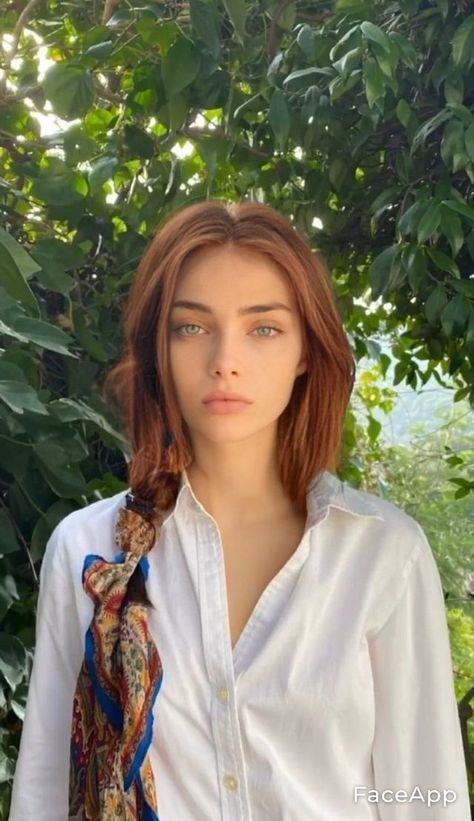 Hair Colors That Look Good With Blue Eyes, Blue Eyes Copper Hair, Ginger With Green Eyes, Faceapp Morphing, Redhead Blue Eyes, Auburn Hair Blue Eyes, Cowgirl Copper, Pretty Redheads, Red Hair Green Eyes