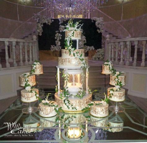 Cakes Quinceanera, Forest Theme Cakes, Emerald Green Quinceanera Theme, Green Quinceanera Theme, Fountain Wedding Cakes, Princess Sweet 16, Quince Cakes, Quince Cake, Sweet 15 Party Ideas Quinceanera