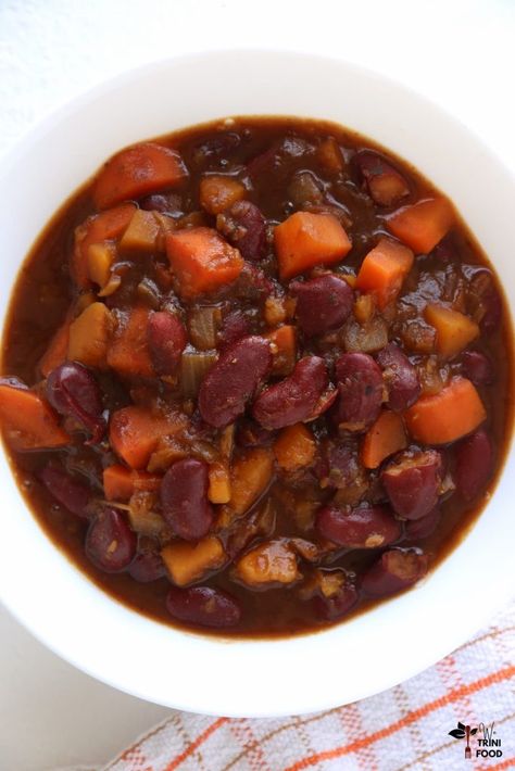 Delicious Trinidad Stewed Red Beans Recipe Chicken Pelau Recipe, Browning Sauce, Red Beans Recipe, Recipes With Kidney Beans, Trinidad Food, Green Seasoning, Macaroni Pie, Trinidad Recipes, Carribean Food