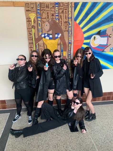 Matrix Group Costume, Matrix Halloween, Matrix Costume, Group Costumes, Halloween Ideas, Matrix, Halloween Costume, Halloween Costumes, Halloween