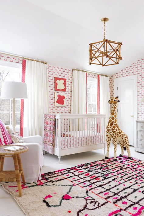 26 Cute Nursery Decorating Ideas - Baby Room Designs for Chic Parents Baby Room Interior, Nursery Bookshelf, Baby Room Organization, Gender Neutral Nursery Decor, Unique Nursery, Nursery Shelves, Nursery Decor Neutral, Baby Room Design, Bookshelves Kids