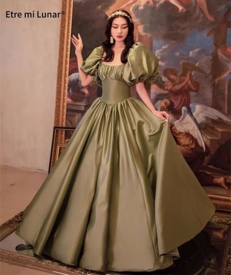 Green Gowns, Debut Gowns, Royalty Dress, Victorian Gown, Prom Inspiration, Disney Princess Dresses, Theme Dress, Elegant Dresses Classy, Pretty Prom Dresses