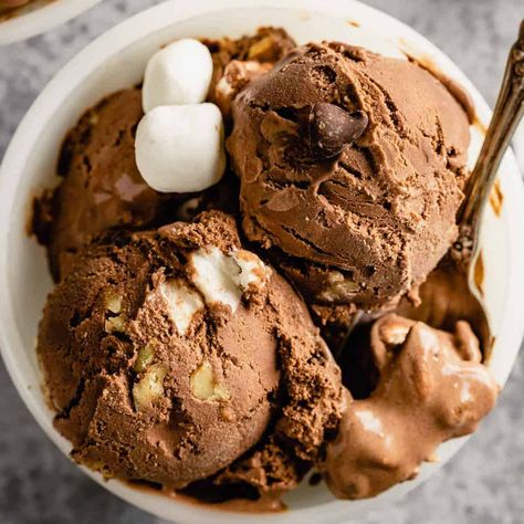 Homemade Rocky Road Ice Cream, Homemade Rocky Road, Freezer Treats, Rocky Road Ice Cream, Rocky Road Recipe, Frozen Summer, Ice Lollies, Ice Cream Maker Recipes, Ice Scream