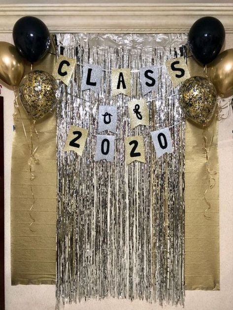 Diy Graduation Party Ideas, Graduation Display, Diy Graduation Party, Graduation Party Cards, Graduation Box, Graduation Party Diy, Graduation Party Centerpieces, Graduation Party Planning, Graduation Party Themes