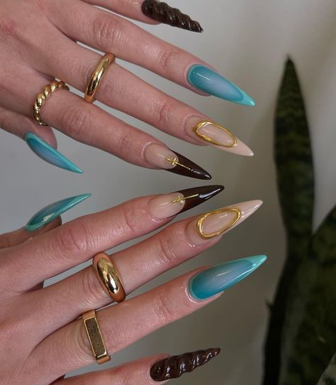 Nelsy B | French tip + air brush auras + gold chrome ✨ @dvnimariee . #frenchtipnails #auranails #chromenails #nailtech #nailreels #nailinspo… | Instagram Edgy Nails, Unique Acrylic Nails, Air Brush, Nail Jewelry, Gold Chrome, Fire Nails, Funky Nails, Pretty Acrylic Nails, Fancy Nails