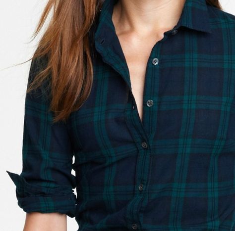 . Green Plaid Shirt, Tartan Shirt, Plaid Tops, Look Cool, Preppy Style, Cute Fashion, Plaid Shirt, Shirt Outfit, Women's Plaid Shirt