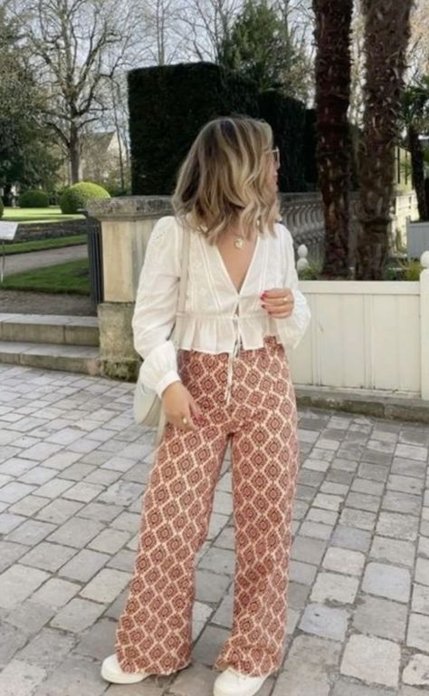 Look Hippie Chic, Look Boho Chic, Chic Pants, Boho Chic Outfits, Mode Casual, Looks Street Style, Look Vintage, Looks Style, Mode Inspiration