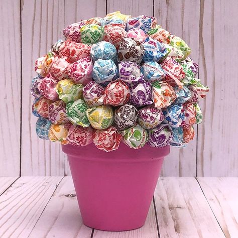 etsy dum dum lollipop bouquet Sucker Bouquet, Treats Business, Lollipop Centerpiece, Suckers Candy, Birthday Candy Bouquet, Lollipop Bouquet, Lollipop Tree, Candy Arrangements, Candy Centerpieces