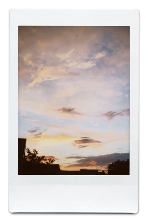 Summer Polaroids, Aesthetic Polaroid Pictures, Sunset Polaroid, Polaroid Landscape, Polaroid Wall, Polaroid Pictures, Polaroid Photos, Iphone Background Wallpaper, Sunset Pictures