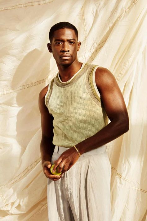 'I've always loved fashion': actor Damson Idris - in pictures | Fashion | The Guardian Editorial Photography Headshots, Male Editorial Poses, Men’s Editorial Photoshoot, 80mm Photography, Headshot Poses Men, Winter Fashion Outfits For Work, Damson Idris, Black Pics, Fashion Outfits Winter