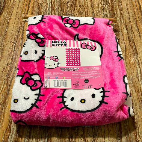 Hello Kitty Cozy Plush Throw Blanket Brand: Hello Kitty Size: 50” X 70” Color: Pink Condition: Brand New With Original Tags **Hangers Will Be Removed Prior To Shipping Same Day Shipping Via Usps Hello Kitty Bedding, Pink Pride, Fun Beauty Products, Hello Kitty Bed, Pink Throw Blanket, Hello Kitty Blanket, Hello Kitty Baby, Kitty Pictures, Kitty Items