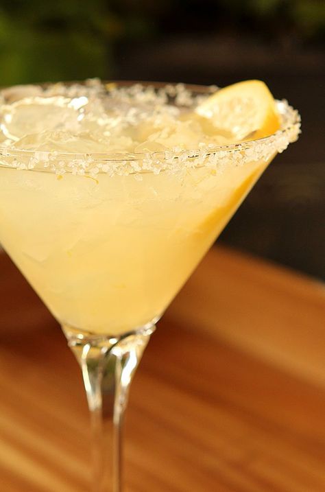 Definitely infused with some pucker power; this Limoncello Margarita Cocktail is a fantastic summer libation! Limoncello Margarita, Grilled Chicken Dishes, Colorado Food, Orange Liqueur, Tasty Drinks, Margarita Cocktail, Alcoholic Beverages, Margarita Recipes, Alcohol Drink Recipes