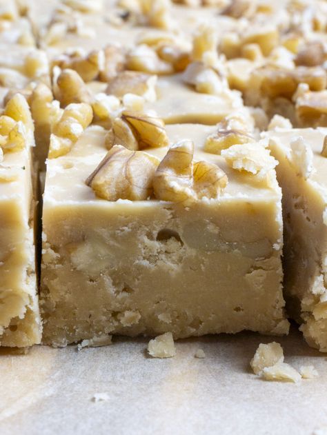 Maple Walnut Fudge | 12 Tomatoes Cooking Panda Recipes, Maple Walnut Fudge Recipe, Maple Walnut Fudge, Walnut Fudge Recipe, Maple Fudge, Walnut Fudge, Cooking Panda, Making Chocolate, 12 Tomatoes