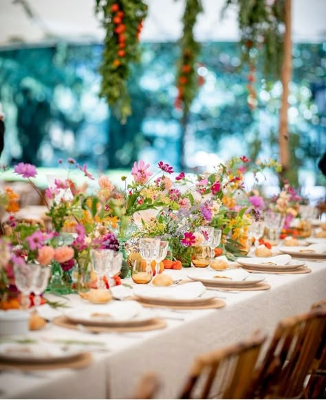 Long Table Centerpieces, Wildflower Centerpieces, Unusual Wedding Venues, Wildflower Wedding Theme, 21 Diner, Romantic Candlelight, Wedding Table Flowers, Green Table, Wedding Flower Decorations