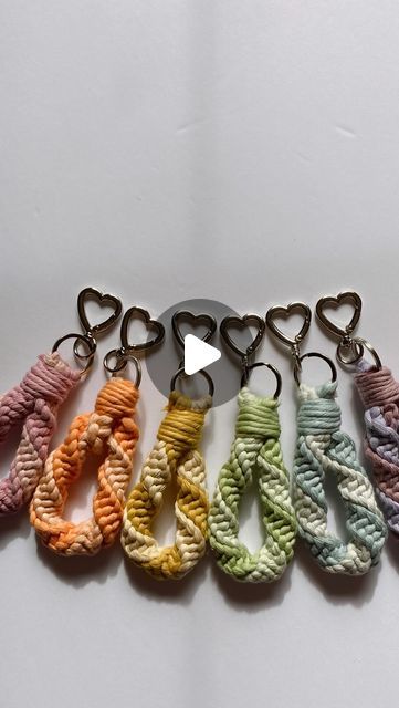 Macrame Loop Keychain, Macrame Loop, Macrame Gifts, Loop Keychain, Braid Tutorial, Macrame Tutorial, Macrame Diy, Ornaments Diy, Handmade Shop