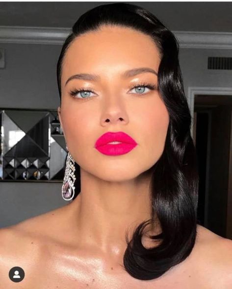 The Sexiest Celebrity Makeup Looks That Will Turn You into a Femme Fatale - Page 2 of 7 - VIVA GLAM MAGAZINE™ Pink Lip Aesthetic, Makeup Bibir, Pink Lips Art, Rosa Make-up, Pink Lipstick Makeup, Pale Pink Lips, Fuchsia Lipstick, Natural Pink Lips, Pink Lip Balm