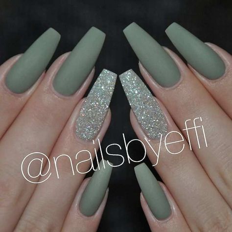 Matte Green Nails, Prom Nail Designs, Matte Nails Design, Smink Inspiration, Prom Nails, Coffin Nails Designs, Pretty Acrylic Nails, Nail Arts, Best Acrylic Nails