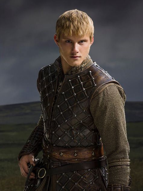 Bjorn | Vikings | Season 2 Bjorn Lothbrok, Bjorn Vikings, Photo Signature, Vikings Season, Vikings Tv Series, Vikings Tv Show, Vikings Ragnar, Alexander Ludwig, Katheryn Winnick