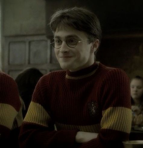 a working collection of harry james potter short scenarios. harry x r… #fanfiction #Fanfiction #amreading #books #wattpad Harry Potter X Reader, Harry Potter Half Blood Prince, Daniel Radcliffe Harry Potter, Half Blood Prince, Harry Potter Icons, Images Harry Potter, Harry Potter Gif, Harry James, Harry James Potter