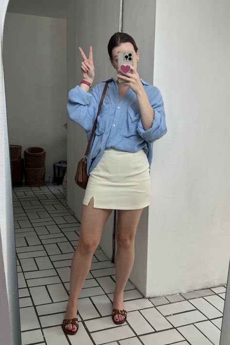 Summer Skort Outfit, Blue Skort Outfit, Outfit Brunch Casual, Outfits Para Brunch, Cute Brunch Outfits Summer, Linen Skirt Outfit, Skort Outfit, Scandi Fashion, Blue Linen Shirt