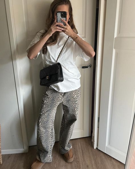 Zara Goedemans (@zaargoedemans) • Instagram photos and videos Leopard Pants, Cute Fit, Instagram Pics, Fashion 2024, Living Life, Fashion Aesthetic, Fall Winter Outfits, Acting, Winter Outfits