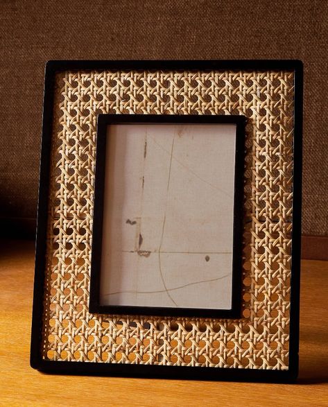 Small Picture Frame, Home Office Furniture Design, Bamboo Picture Frames, Sliding Room Dividers, Wooden Platters, Black Rattan, Zara Home Collection, Coaster Art, Office Furniture Design