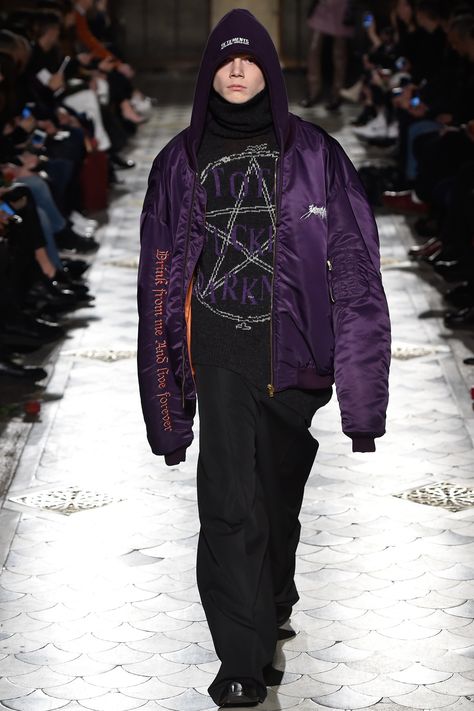 Vetements Runway, Menswear Details, Runway Collection, Only Fashion, Vogue Paris, Fall 2016, Paris Fashion Week, High Fashion, Fashion Show