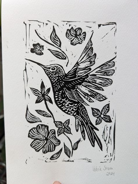 Hummingbird Linocut print 8" x 5.8" . 20 of these prints available!  . Made in Mexico  . Thank you for supporting my small business! Hummingbird Block Print, Two Color Linocut, Hummingbird Linocut, Linocut Tattoo, Lino Cut Art, Linocut Prints Art, Linocut Illustration, Print Making Designs, Printmaking Ideas