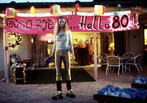 Roller Girl Boogie Nights, Heather Graham Boogie Nights, New Year Movie, 1990s Films, Cheryl Tiegs, Boogie Nights, Heather Graham, Roller Girl, Night Aesthetic