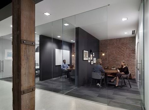 Separaciones Casa Clean, Industrial Office Design, Cool Office Space, Commercial Office Design, Corporate Office Decor, Corporate Office Design, Office Space Design, Decor Ikea, Modern Office Design