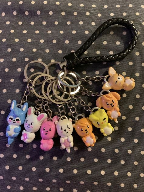 Pop Jewelry, Polymer Clay Ring, Clay Keychain, Kpop Diy, Clay Diy Projects, Polymer Clay Jewelry Diy, Cute Polymer Clay, Cute Clay, Clay Art Projects