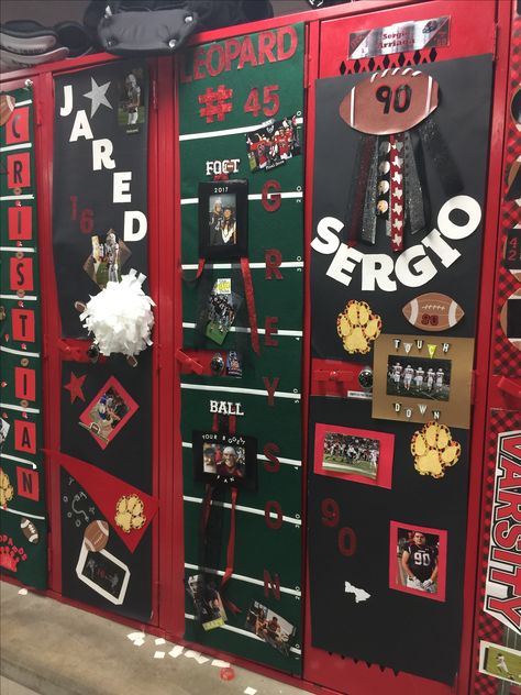 Football Locker Decorations High School Homecoming, Playoff Locker Room Decorations, Decorated Football Lockers, Varsity Football Locker Decorations, Senior Locker Decorations Football, Football Locker Decorations Ideas, Locker Decorations For Sports Football, Decorating Football Players Lockers, Senior Football Locker Decorations