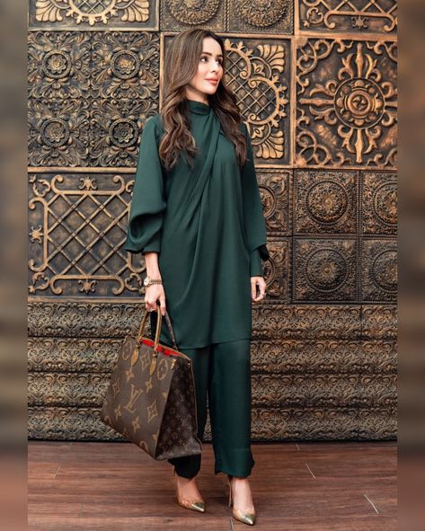 Button + Fringes -Casual Georgette coord sets ❤️ Shop : www.brandaffection.uk Link in bio 👆 #lawnsilk #coordset #designerlawnsuitsuk #lawnreadytowear #desiclothesuk #casualwear coordsets , readytowear , lawnsilksuit , cottonlawn2pc , kurtapajama , kurtaset , lawnsuits , casual wears , summer dresses , Free uk delivery ,embroidered summer suit ,pakistanisuitsuk , 2 piece suits , embroideredlawn ,coordsets , lawnfrocks summerfashion , summeroutfit , londonfashion , cottonsilk suits , silk... Coordset Designs, Nainital Outfit Ideas, Unique Neck Designs For Suits, Coord Sets, Simple Kurti, Neck Designs For Suits, Summer Suit, Coord Set, Uk Clothing