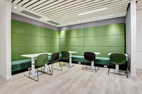 Additions Square Pedestal Based Tables in Hymans Robertson #furniture #design #collaboration #seating Breakout Area Design, Meeting Room Furniture, Collaborative Furniture, Office Table And Chairs, Furniture Installation, Office Fitout, Breakout Area, Pedestal Table Base, Teen Furniture