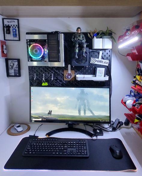 Ikea Uppspel + Wall PC desk work/gaming setup. Ikea Uppspel, Pc Desk Setup, Art Cart, Pc Desk, Desk Setup, Gaming Setup, Gaming, Desk, Wall