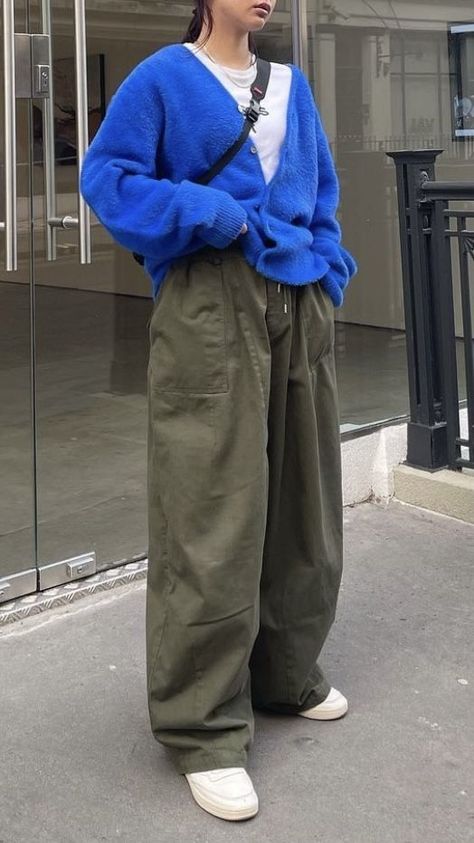 Emerald Haywood Outfits, Green And Blue Outfit, Sweater Streetwear, Autumn Fits, Winter Fits, Mode Inspo, 가을 패션, Casual Style Outfits, Lookbook Outfits