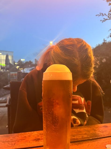 #beer #aesthetic #pint #drinks #pub #england Pints Of Beer Aesthetic, Beer Garden Aesthetic, Beer Aesthetic Drinking, Pub Culture, Pub Aesthetic, Beer Aesthetic, 2024 Diary, Beer Girl, Beer Pub