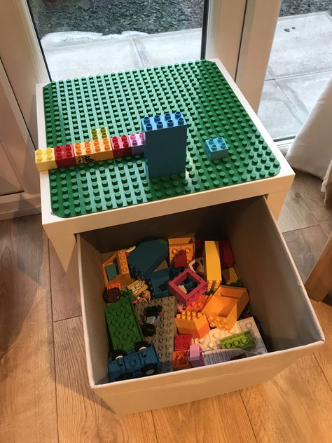 Lego Duplo Storage Ideas, Lego Box Storage, Lego Duplo Organization, Lego Duplo Storage, Block Storage Ideas Toy, Duplo Storage Ideas, Diy Lego Sorter, Duplo Storage, Diy Lego Tray With Storage